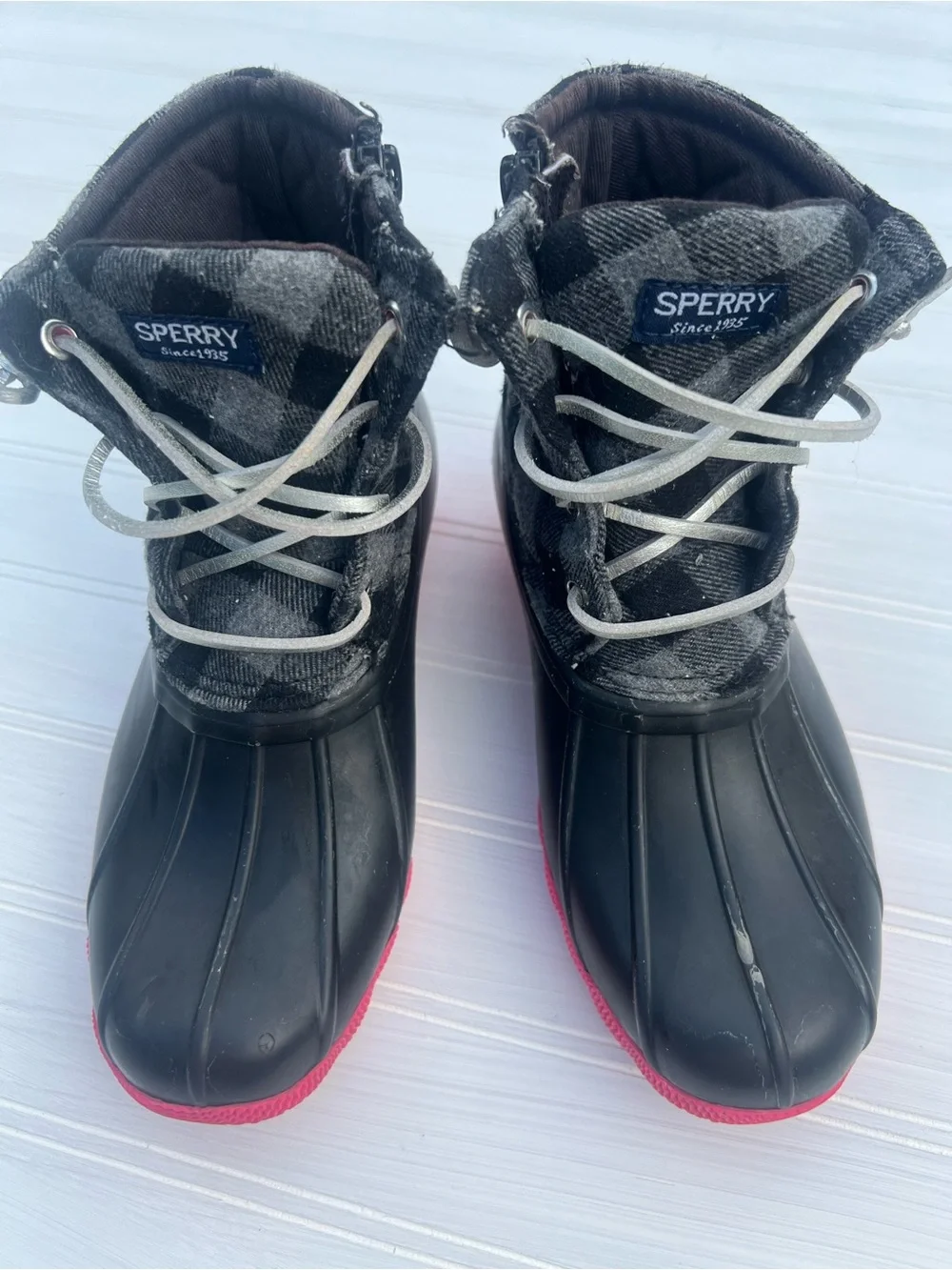 Sperry saltwater boot